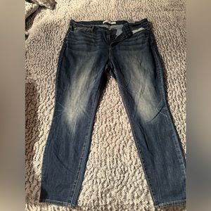 Levi jeans plus size